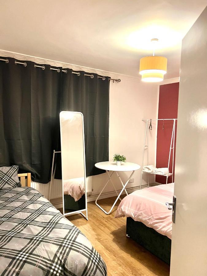 Large Room With Two Bed In Central London Kültér fotó