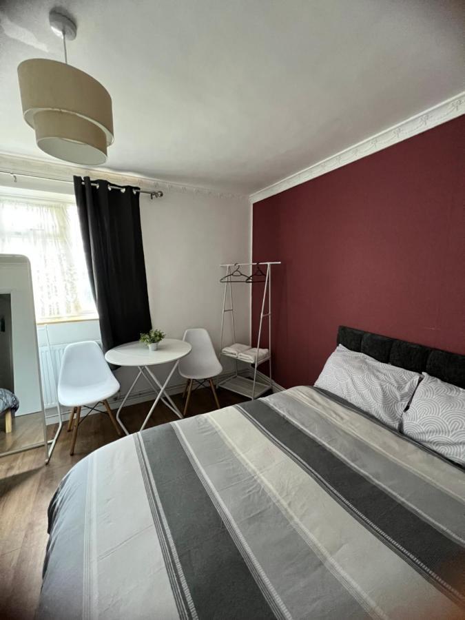 Large Room With Two Bed In Central London Kültér fotó